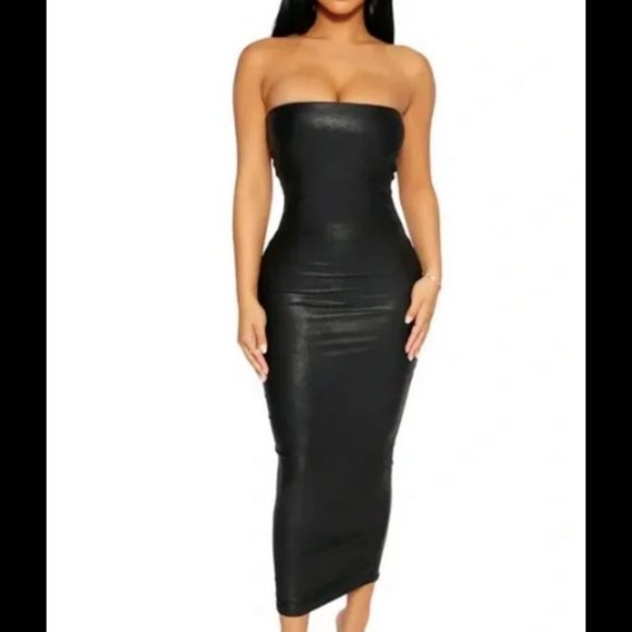 naked wardrobe Dresses & Skirts - NWOT NAKED WARDROBE DRIP STRAPLESS BODY-CON DRESS MEDIUM BLACK